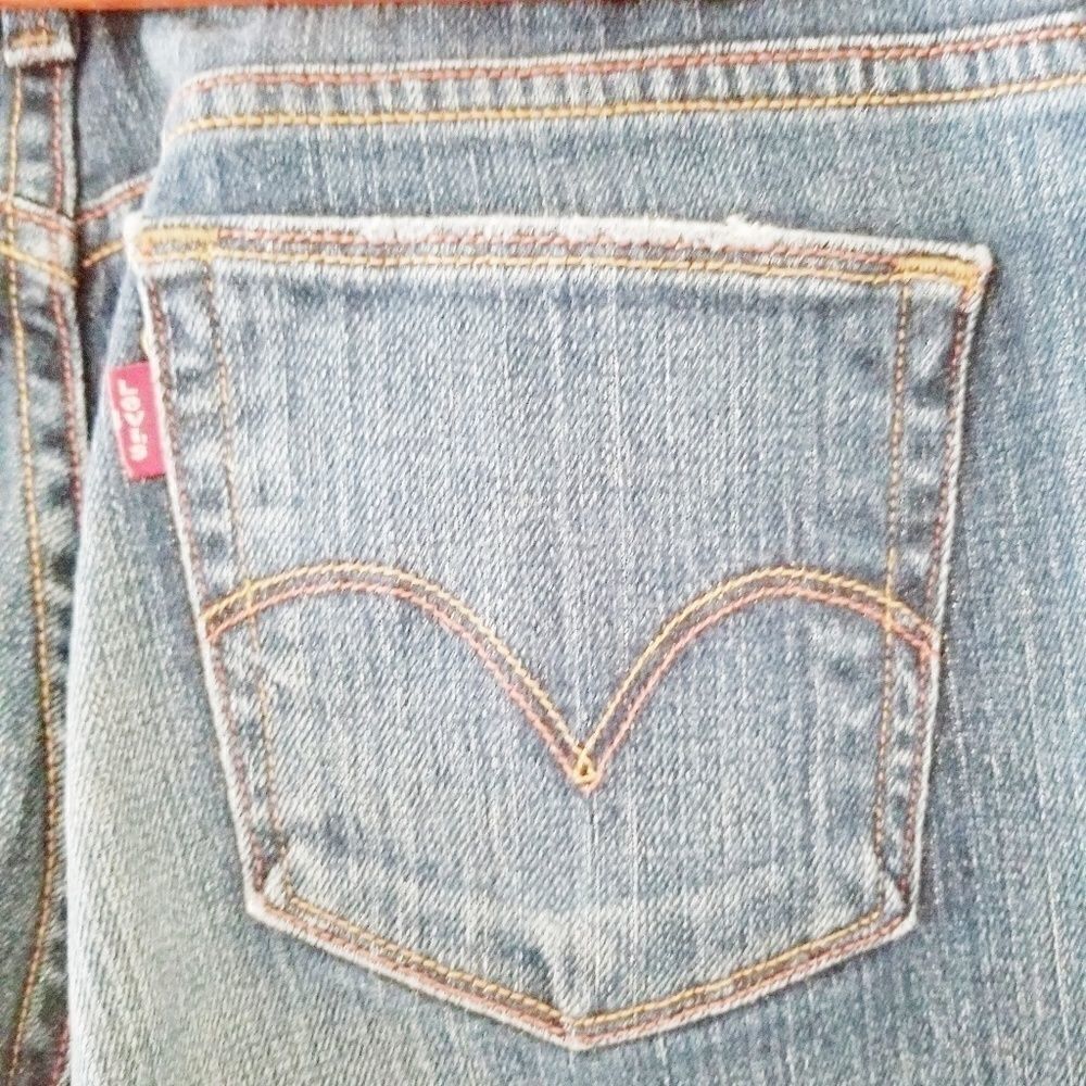 Levi's Boot Cut 515 Jeans - Picture 3 of 8